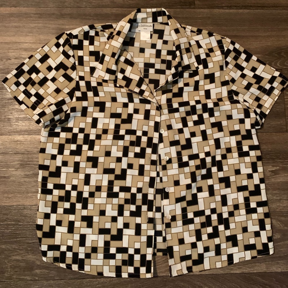 Modern Essential Petite Size 12 Checkered Top
